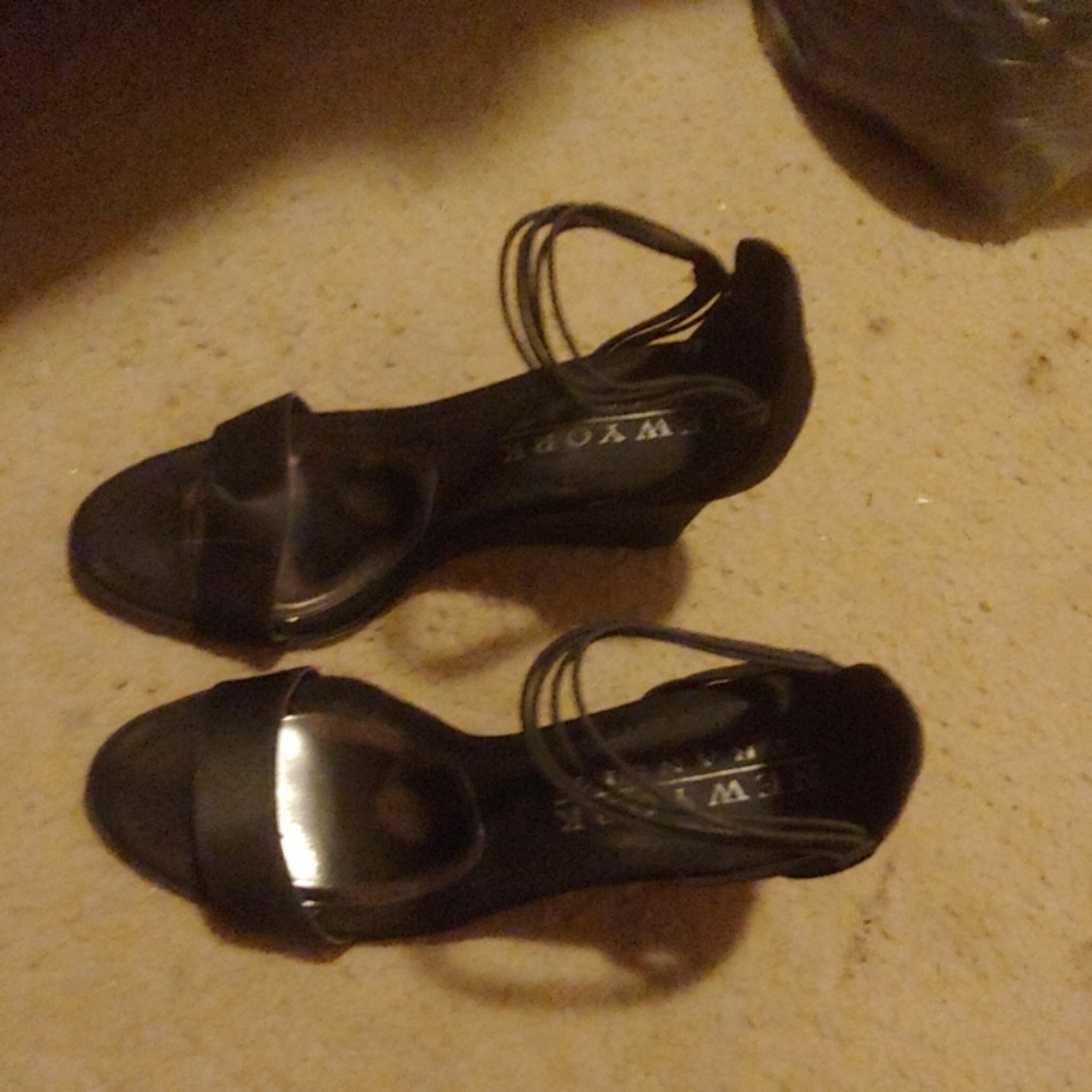 Black Single Strap Heel / Wedges